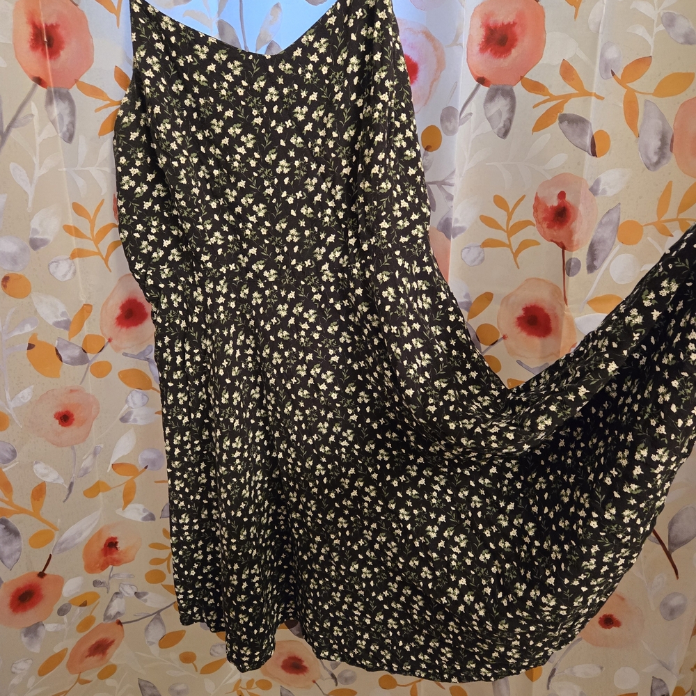 Old Navy Black and White Floral Dress